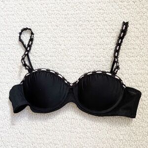 Wacoal Bra / Petite black with delicate lace Petite 36 AA